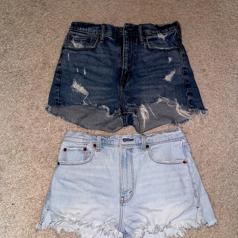 Abercrombie curve love mom shorts